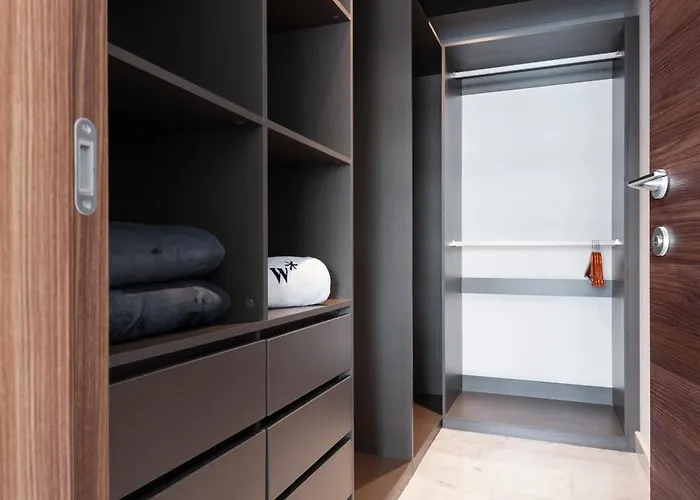 Aparthotel Arquimedes 138 By Wynwood House 4*